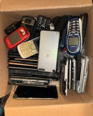 Lotto telefoni rotti