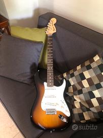 Fender Stratocaster Special ( Americana).