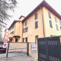 2 LOCALI A REGGIO NELL'EMILIA