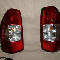 Fari POSTERIOREISUZU D-MAX