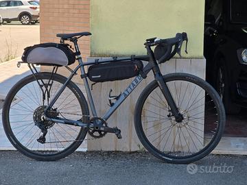 Bici Gravel  - bikepacking -cicloturismo taglia L 