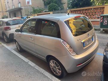 Lancia ypslon