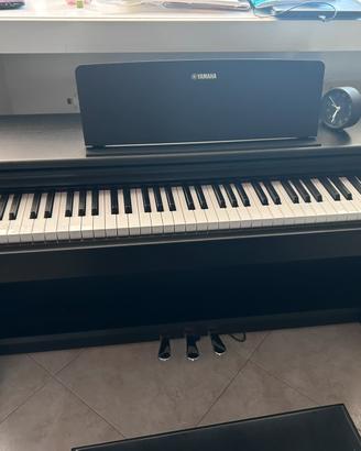 Pianoforte digitale yamaha  YDP-145