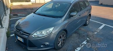 ford focus station Wagon 