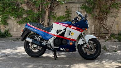 Kawasaki GPZ 600 R