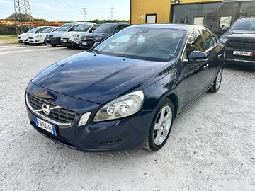 VOLVO S60 1.6 D2 115CV MOMENTUM UNICO PROPRIETARIO