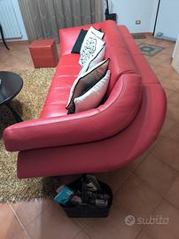 divano in pelle 