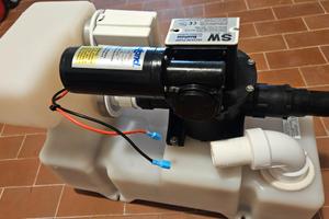 Sealand Dometic VG12 vacuflush, sistema per barche