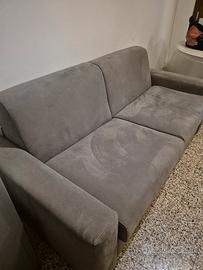 Divano letto.