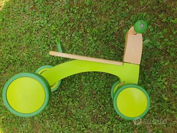 Scooter Hape 4 ruote cavalcabile 