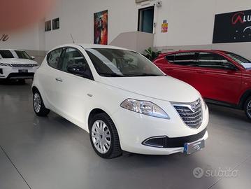 Lancia Ypsilon 1.2 69 CV Unyca