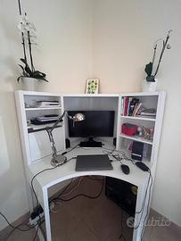 Scrivania ad angolo Ikea