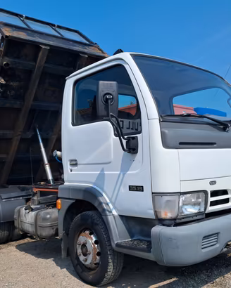 CABSTAR 3.0 RIBALTABILE TRILATERALE