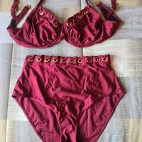 Bikini color bordeaux 