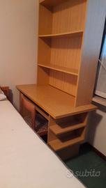 SCRIVANIA LIBRERIA CON SEDIA PORTA PC
