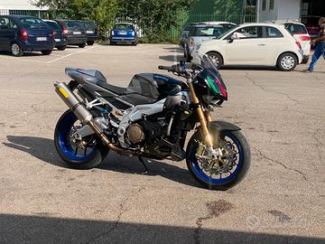 Aprilia Tuono V2