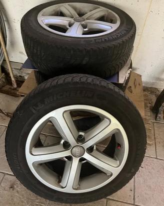 Gomme da neve e cerchi Audi 16”