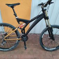 MTB 26 pollici biammortizzata Downhill