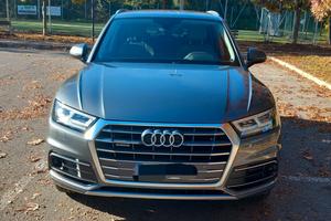 AUDI Q5 2.0 Tdi 190 cv Stronic Businnes/Sport