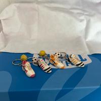 Portachiavi scarpa calcio/ basket per bomboniera