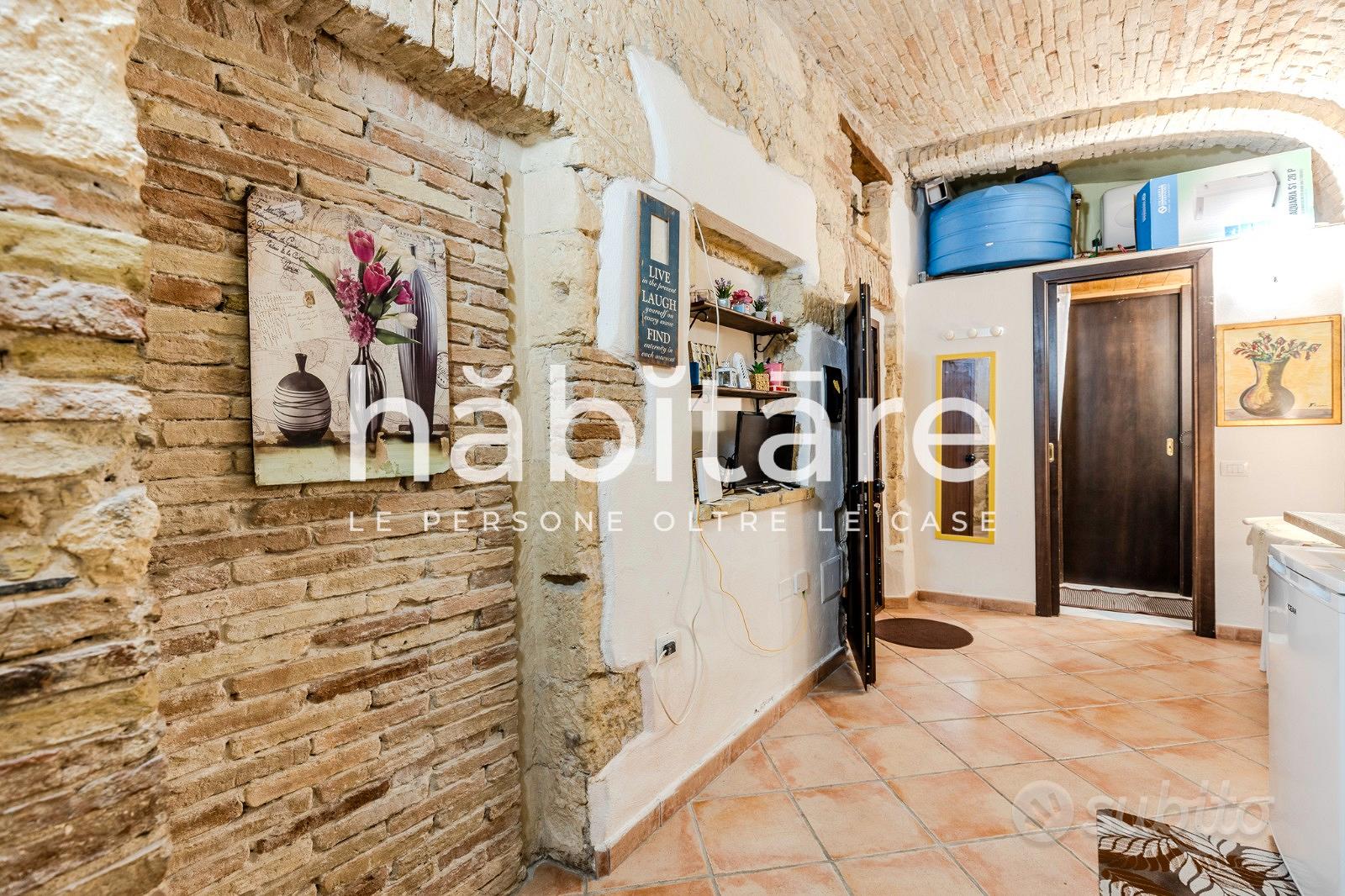 Caratteristico appartamento in centro a Cagliari - Vista 3