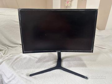 Monitor 28 pollici Samsung curvo