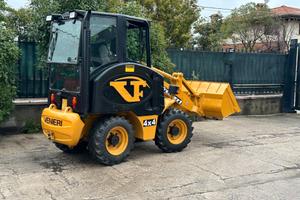 P132 Mini pala cabinata - terna 4x4x4 targata