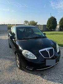 Lancia Ypsilon 1.4 8v GPL