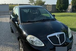 Lancia Ypsilon 1.4 8v GPL