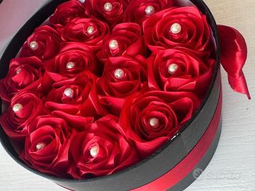 Rose in satin con perle - creazioni elegante 