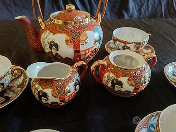 Servizio da te giapponese EMS