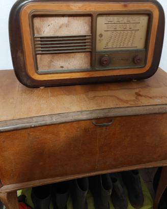 radio giradischi Telefunken anni 40