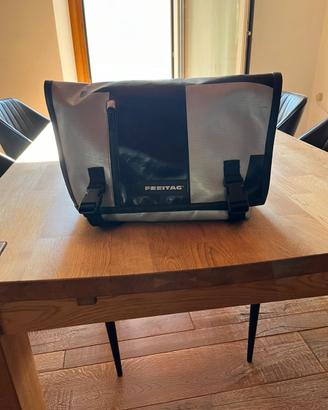Borsa tracolla freitag f17 joe