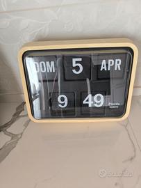 orologio a palette  anni 80 misura 41x13x31 e il 