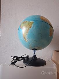 Mappamondo luminoso