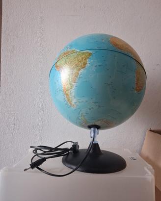 Mappamondo luminoso