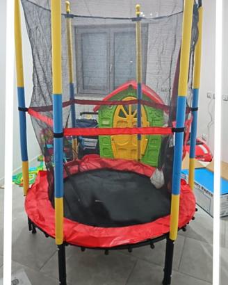 Trampolino e casetta plastica bambini