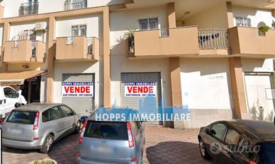 Locale commerciale universita' / scienze