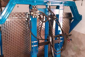 Muletto con vasca per uva