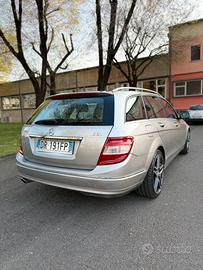 MERCEDES BENZ CLASSE C220 DIESEL AVANTGARDE