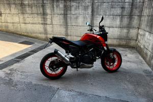 Ktm duke 690