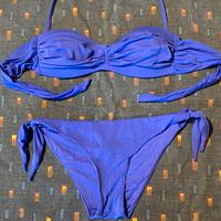 Bikini Sisi