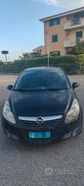 Opel Corsa 3 porte colore nero, anno 2006 195000km