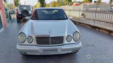 MERCEDES-BENZ E 200 cat Avantgarde