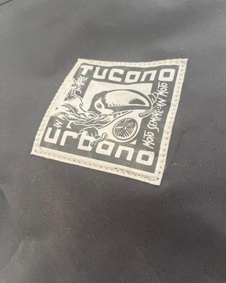 Tucano antipioggia e vento