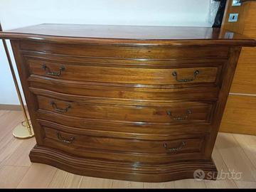 Splendido Comò antico in legno con 3 cassettoni