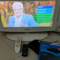 TV Samsung LE22B541C4W con Decoder I-CAN T860 