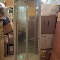 Vetrina angolare con vetro e specchio