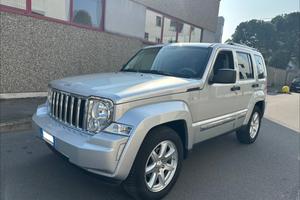 Jeep Cherokee 2.8 CRD DPF Limited Auto - solo 7000
