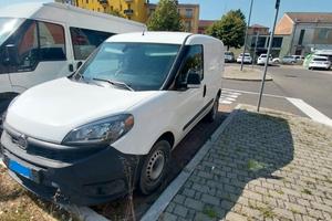 Doblò 1.4 T-Jet Natural Power 3 posti
